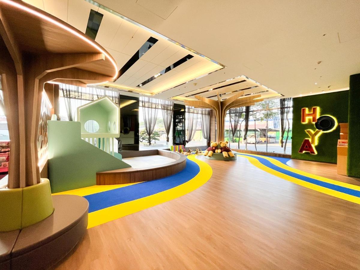 Hoya Resort Hotel Kaohsiung Extérieur photo