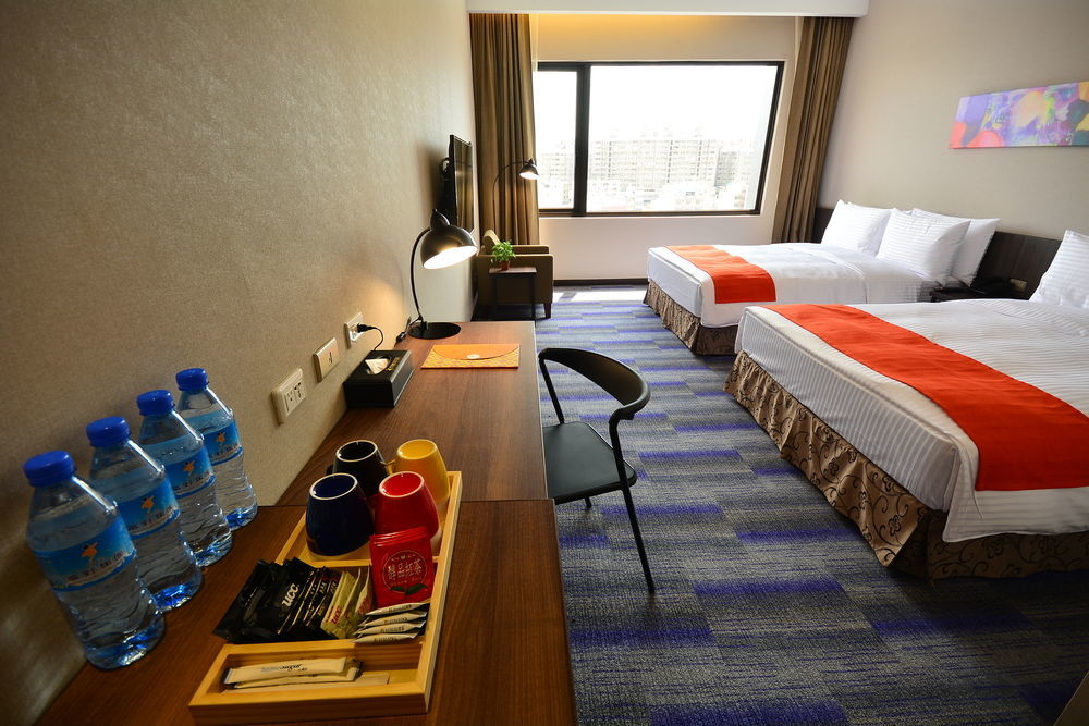 Hoya Resort Hotel Kaohsiung Extérieur photo