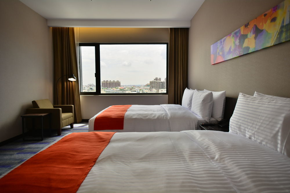 Hoya Resort Hotel Kaohsiung Extérieur photo