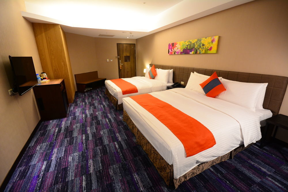 Hoya Resort Hotel Kaohsiung Extérieur photo