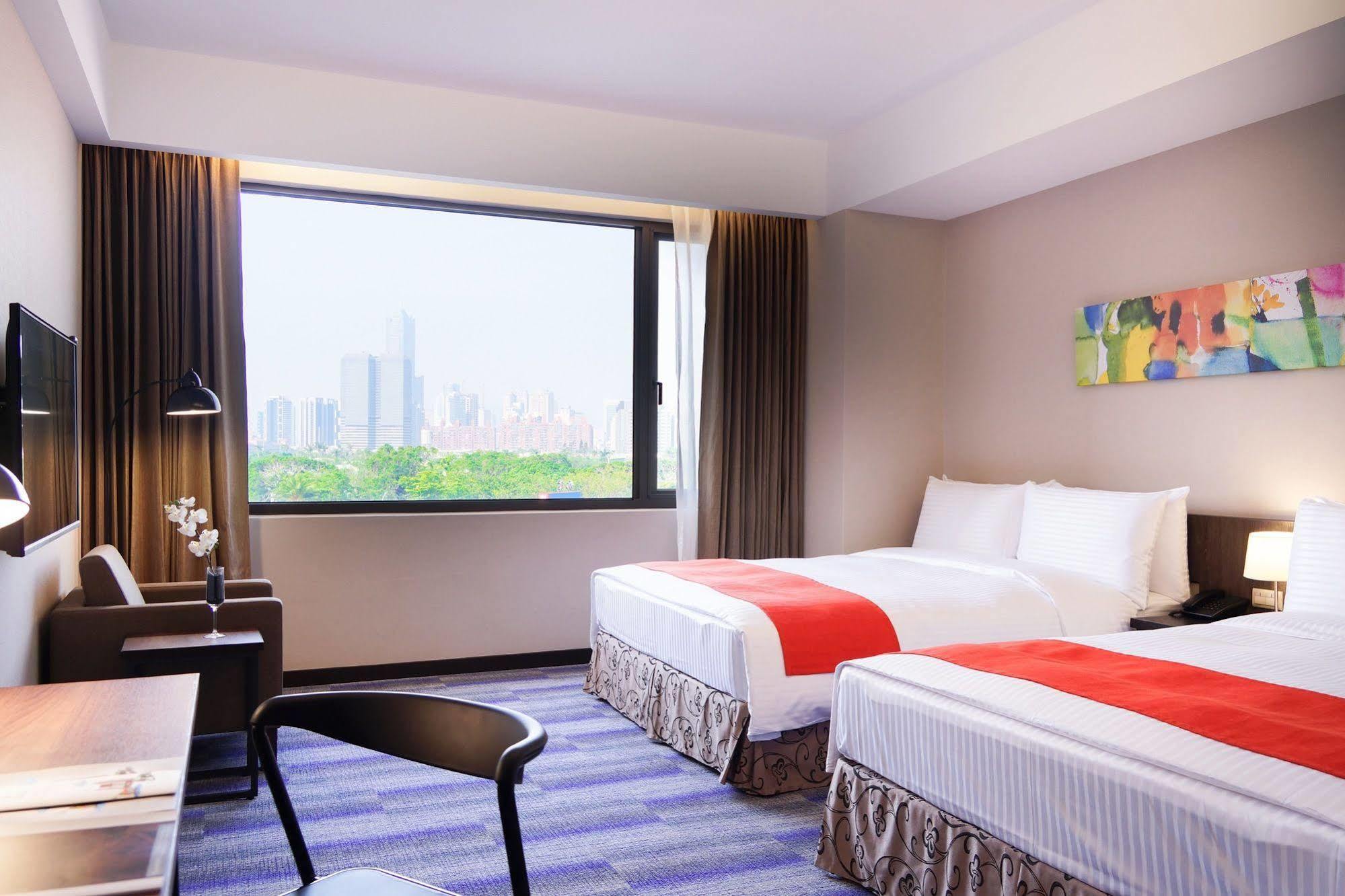 Hoya Resort Hotel Kaohsiung Extérieur photo
